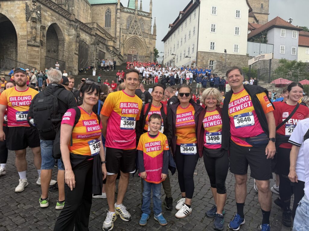 Bereits zum dritten Mal in Folge nahm ein Teil des Kollegiums am Erfurter Unternehmenslauf teil. Der 17. Erfurter Firmenlauf hatte dabei etliche Rekorde zu verzeichnen, so stellte das 